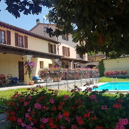 Lari Residence Il Vigneto מראה חיצוני תמונה
