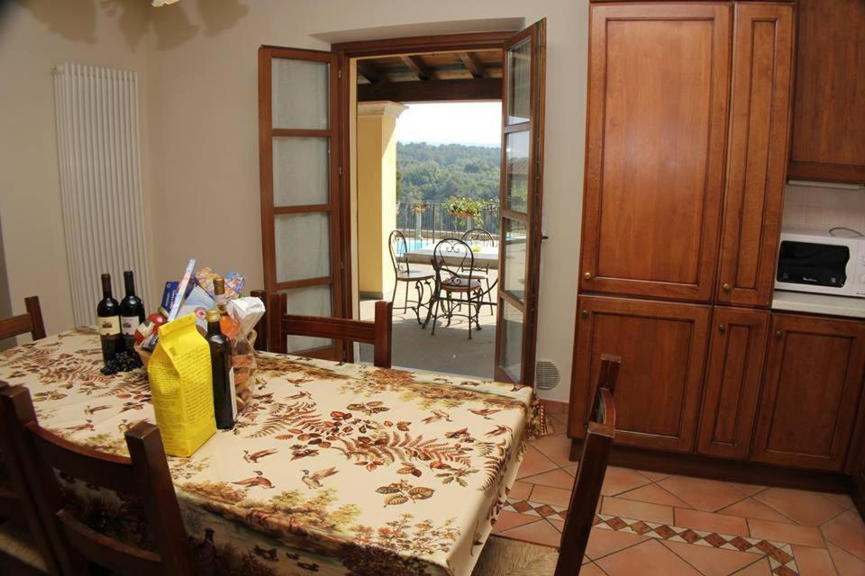 Lari Residence Il Vigneto מראה חיצוני תמונה