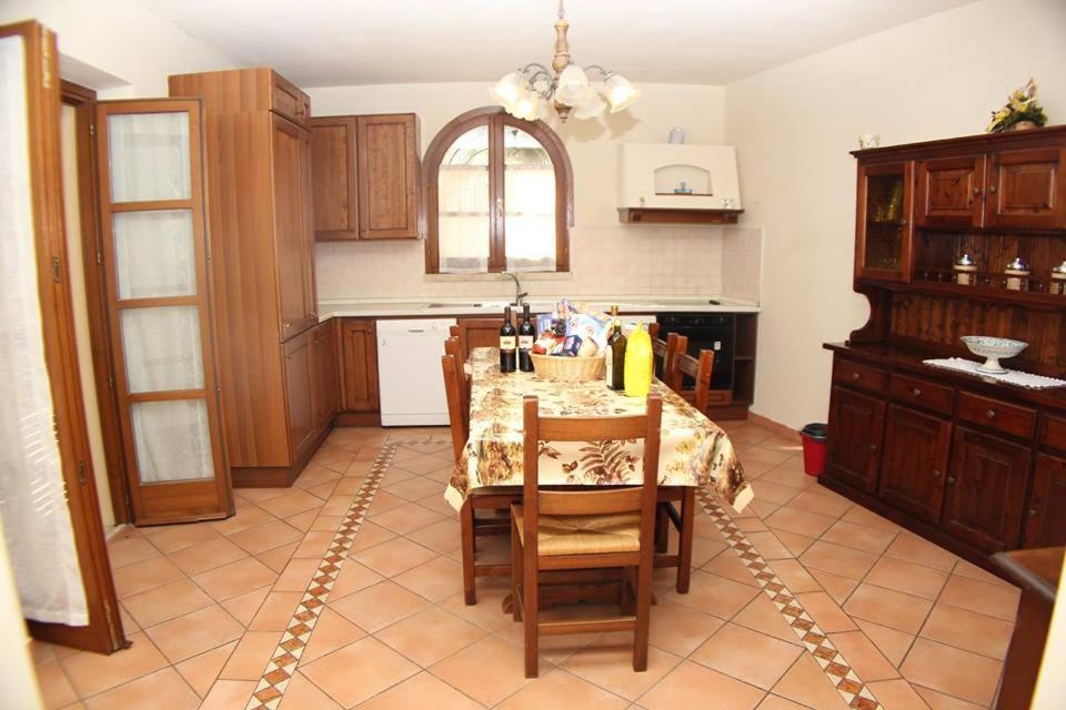 Lari Residence Il Vigneto מראה חיצוני תמונה