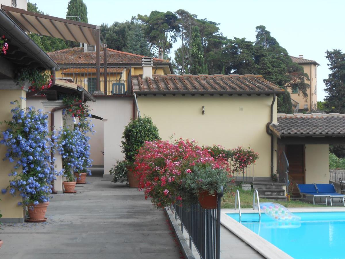 Lari Residence Il Vigneto מראה חיצוני תמונה