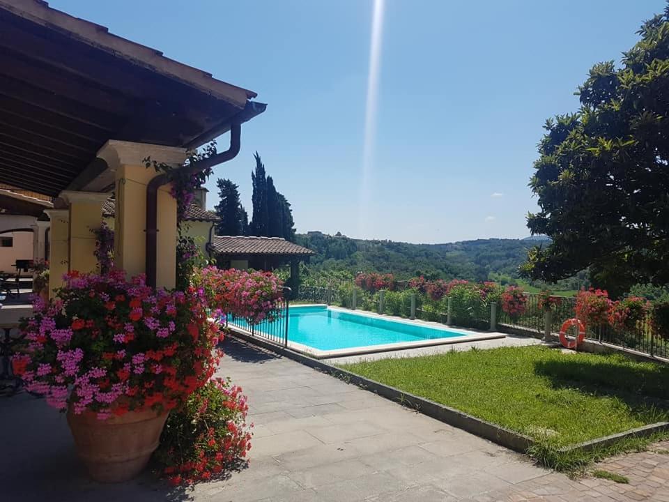 Lari Residence Il Vigneto מראה חיצוני תמונה